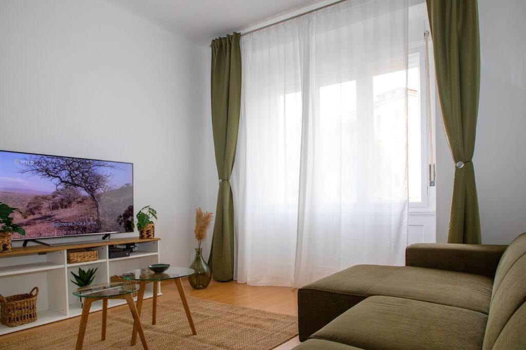 Brand New City Center Apartment Nostalgija 斯普利特 外观 照片