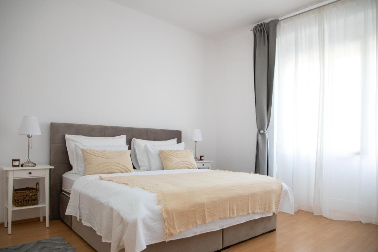 Brand New City Center Apartment Nostalgija 斯普利特 外观 照片
