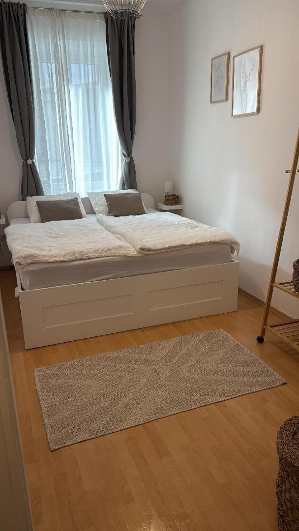 Brand New City Center Apartment Nostalgija 斯普利特 外观 照片